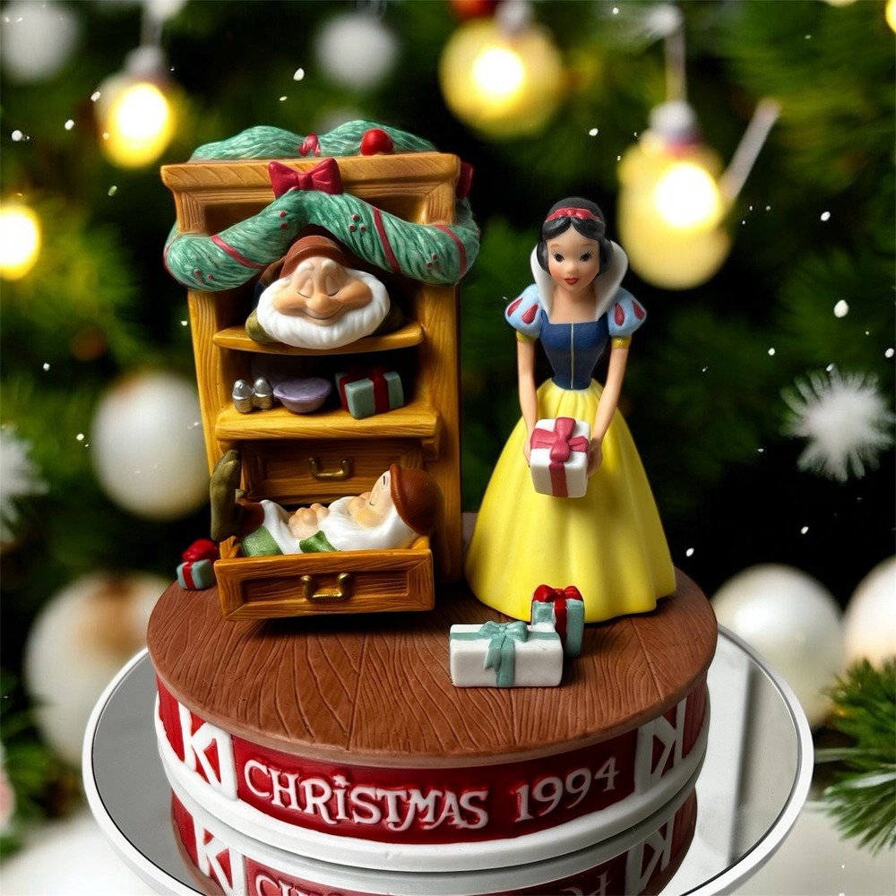 VTG Disney Christmas Snow White Figurine 1994 Grolier Christmas Dreams Ltd Ed - Picture 3 of 17